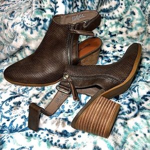 Baretraps Noelani Mini Block Heel Mule Booties 8.5 NWOT